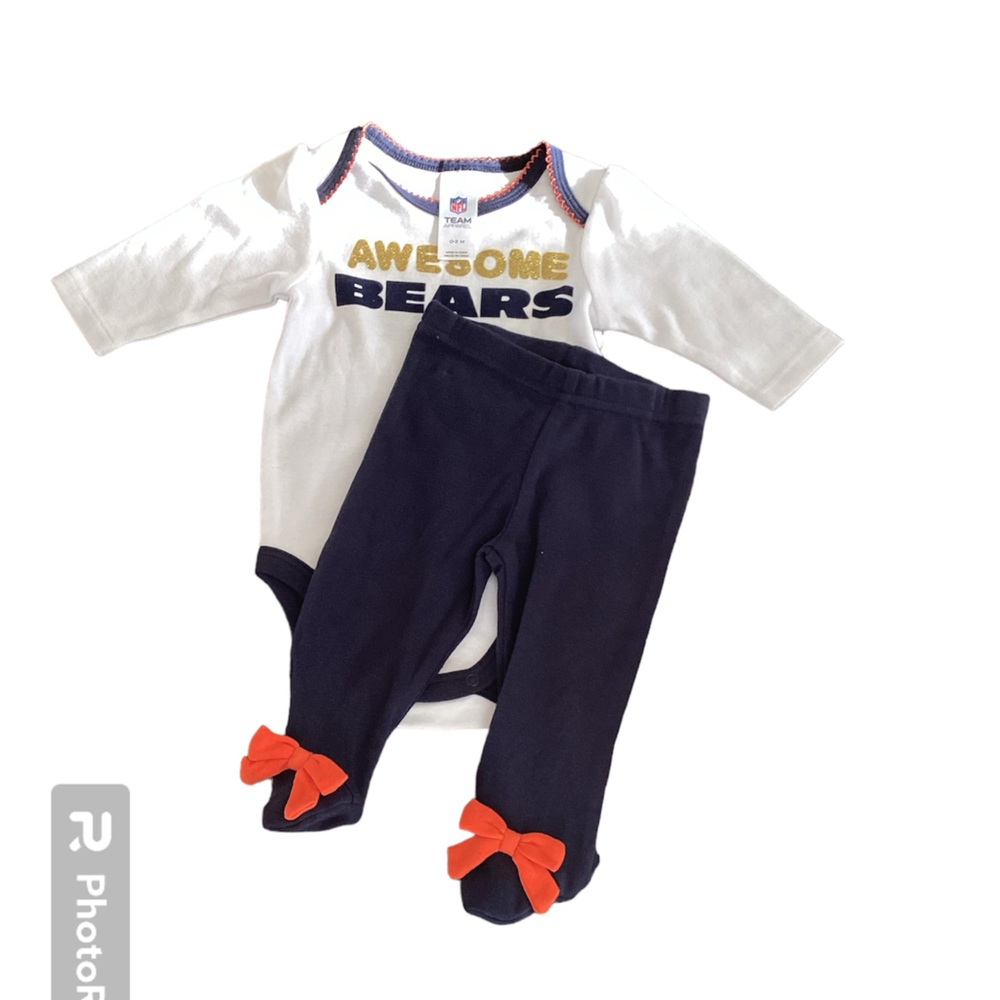 Awesome Bears Girls 0/3 Month Onesie/Footed Pant Set
